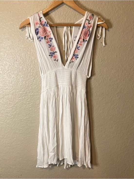Forever 21 Dresses & Skirts - Forever 21 Boho Cottage Core Festival Floral Beachwear Smocked Waist Size Small